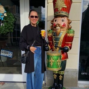 Meet your Posher, Romina